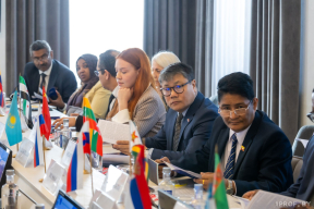 Анекдот от Сенько: «Работники всех сфер экономики свободно объединяются в профсоюзы»